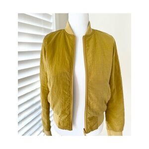 Lululemon Reversible Insulated Bomber
Jacket